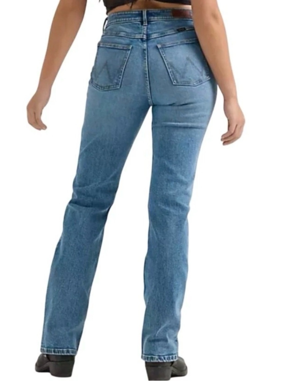 Wrangler High Rise True Straight Leg Jeans Size 29 Distressed Knee Light Blue